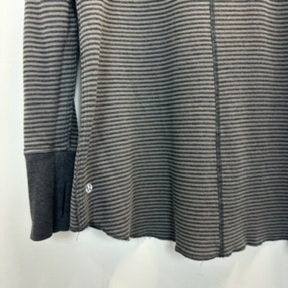 Lululemon Open Your Heart Long Sleeve Reversible Striped Top Large - Picture 8 of 10